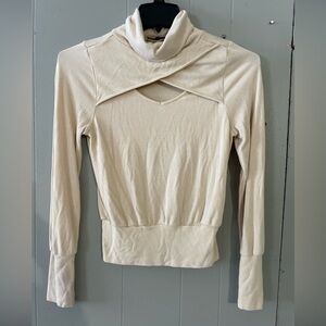 Red Brand Women’s Sweater Size M